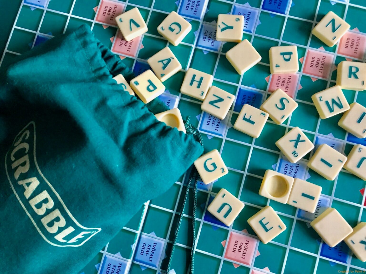 Le mot Bredele estil valide au Scrabble ? ★ Bredele.info