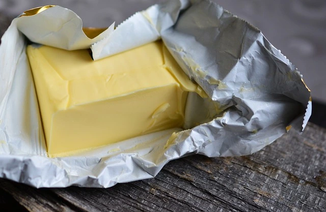 Congeler du beurre pour l'utiliser en pâtisserie ou pour faire des Bredele